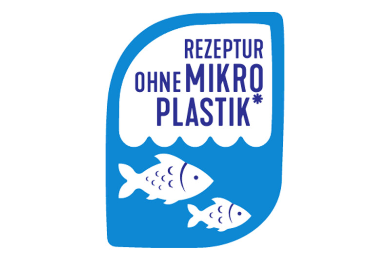 Blue label with text "Rezeptur ohne Mikroplastik*" and two white fish illustrations.